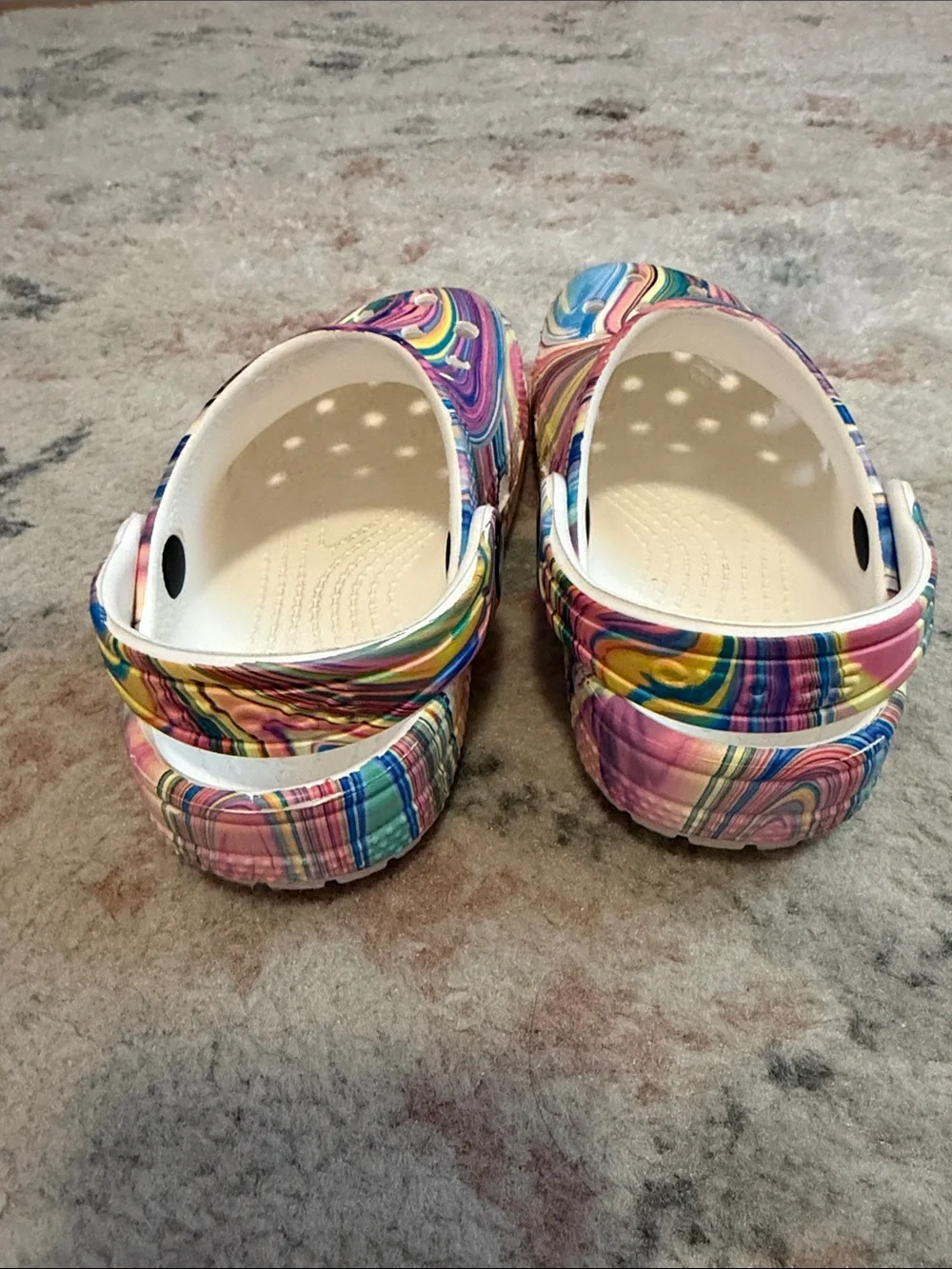 CROCS Kids Classic Clog in Multicolor Swirl (Purple, Yellow, Blue, Pink, White)
